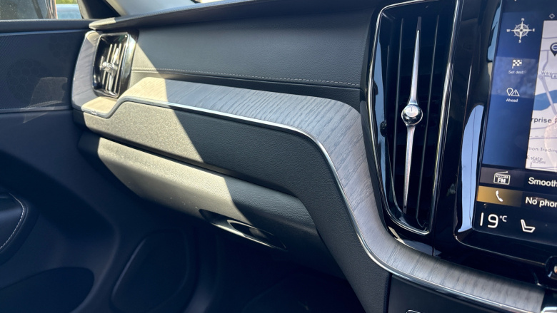 Volvo Xc60 2.0 T8 390 Hybrid Inscription Pro 5dr AWD G tronic Estate